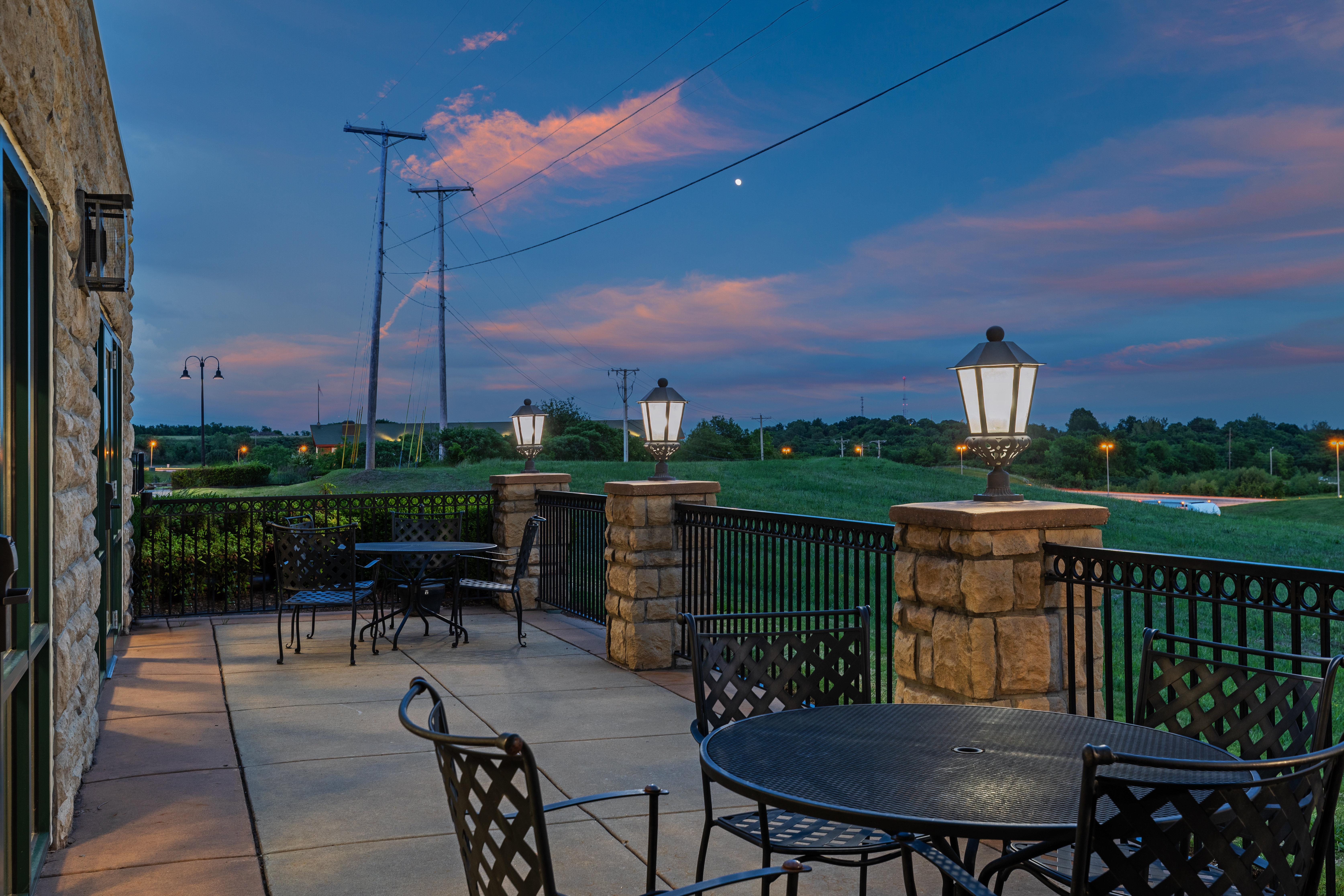 Holiday Inn Express & Suites Tulsa S Broken Arrow Hwy 51 By Ihg Exterior foto